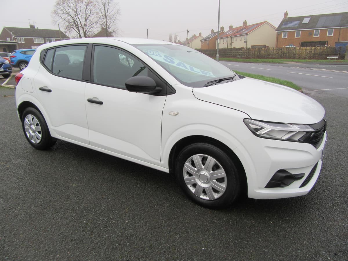 2021 Dacia Sandero Essential SCe - Image 3