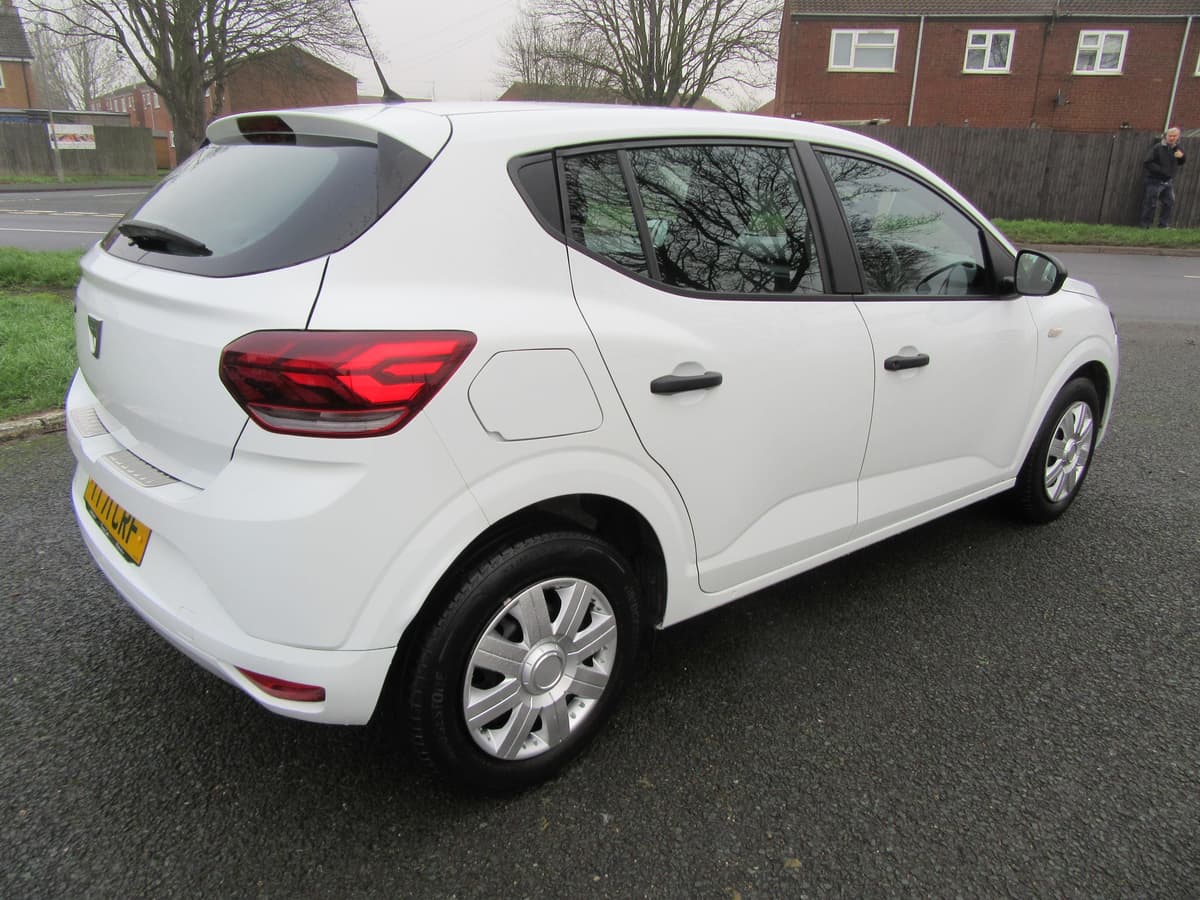 2021 Dacia Sandero Essential SCe - Image 13