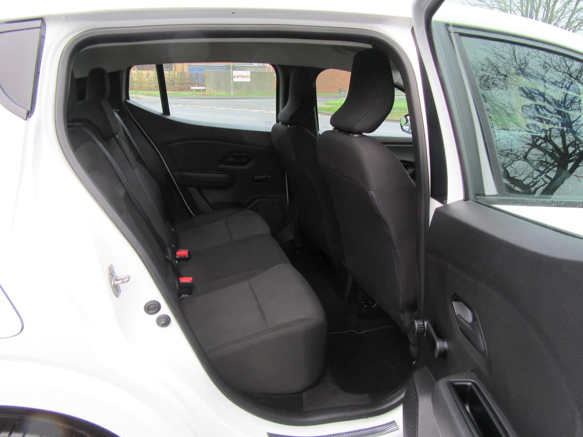 2021 Dacia Sandero Essential SCe - Image 17